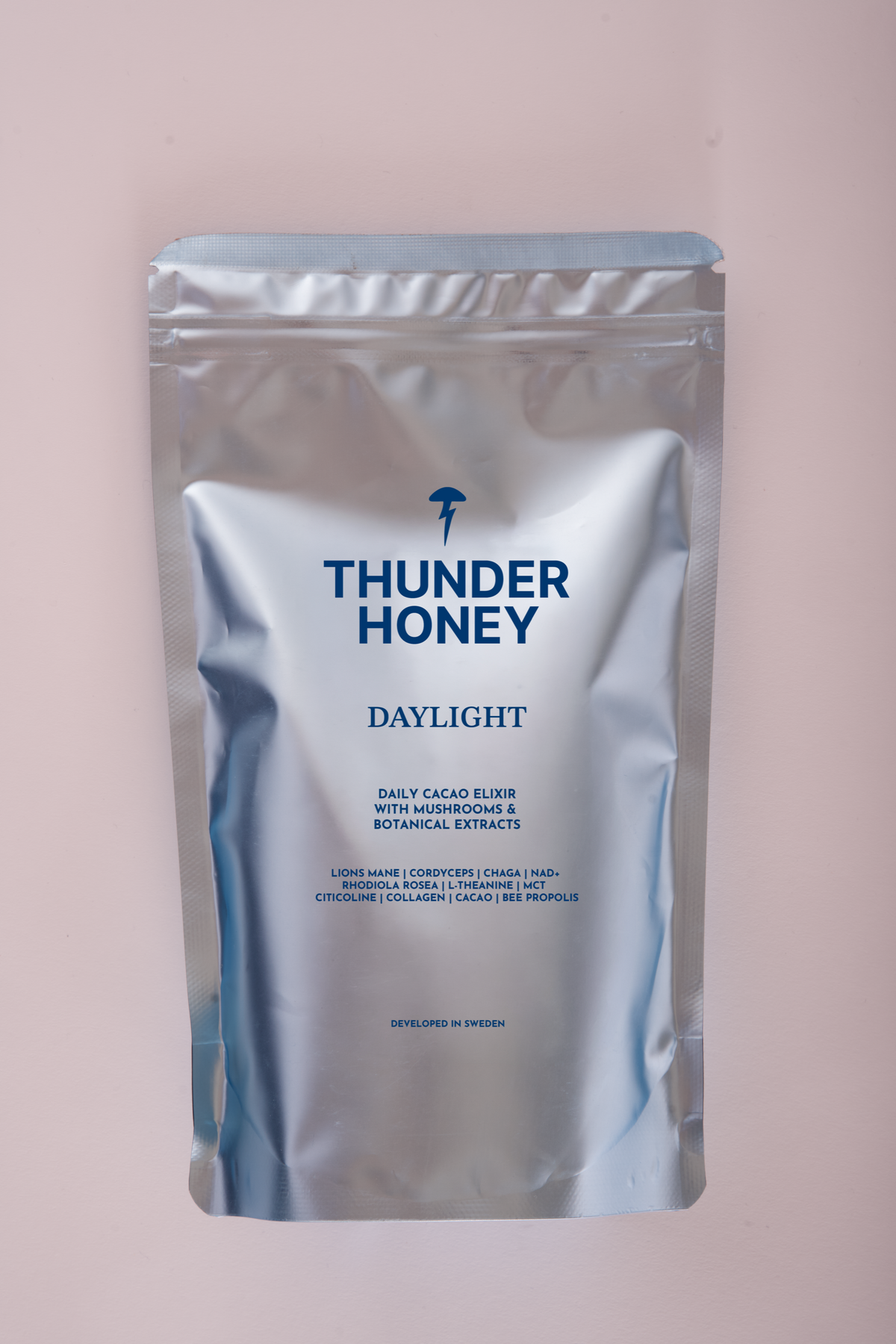 Thunder Honey Daylight pouch, front
